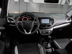 Универсал ВАЗ (LADA) Vesta Cross 2019 года, 1040000 рублей, Тюмень