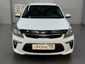 Седан Kia Rio 2018 года, 997000 рублей, Красноярск