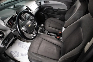 Седан Chevrolet Aveo 2014 года, 549000 рублей, Сургут