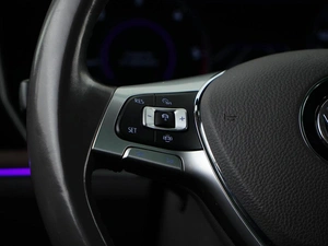 Внедорожник Volkswagen Touareg 2019 года, 5099046 рублей, Москва