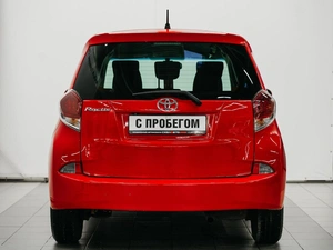 Хетчбэк Toyota Ractis 2015 года, 849000 рублей, Красноярск