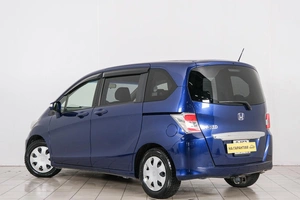 Минивэн Honda Freed 2015 года, 1299000 рублей, Красноярск