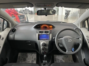 Хетчбэк Toyota Vitz 2009 года, 587000 рублей, Солонцы