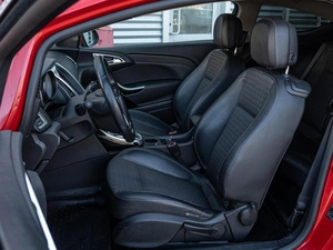 Хетчбэк Opel Astra 2012 года, 770000 рублей, Краснодар