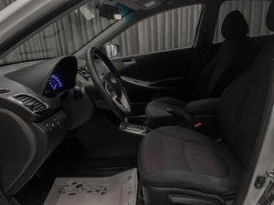 Седан Hyundai Solaris 2011 года, 669000 рублей, Красноярск