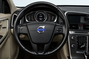 Внедорожник Volvo XC60 2013 года, 2529000 рублей, Челябинск