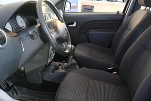 Седан Renault Logan 2009 года, 439000 рублей, Омск