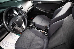 Седан Hyundai Solaris 2016 года, 939000 рублей, Сургут