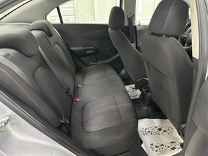 Седан Chevrolet Aveo 2014 года, 499999 рублей, Ачинск