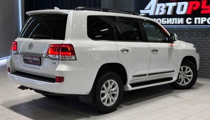 Внедорожник Toyota Land Cruiser 2019 года, 7277000 рублей, Красноярск