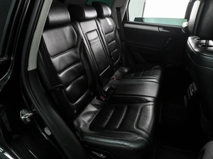 Внедорожник Volkswagen Touareg 2011 года, 1584000 рублей, Воронеж