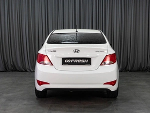 Седан Hyundai Solaris 2015 года, 1045000 рублей, Тюмень