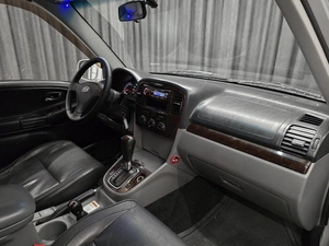 Внедорожник Suzuki Grand Vitara 2005 года, 920000 рублей, Красноярск