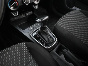 Седан Kia Rio 2018 года, 1294000 рублей, Кирилловка