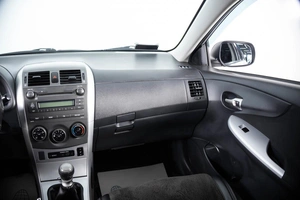 Седан Toyota Corolla 2011 года, 989000 рублей, Пермь