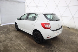 Хэтчбек Renault Sandero 2015 года, 899000 рублей, Обнинск