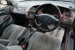 Седан Honda Accord 1998 года, 549000 рублей, Омск