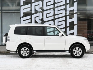 Внедорожник Mitsubishi Pajero 2011 года, 2075000 рублей, Волгоград