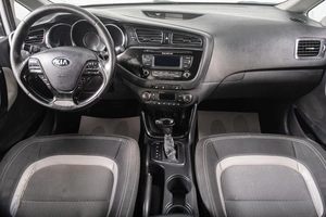 Хетчбэк Kia Ceed 2013 года, 949000 рублей, Томск