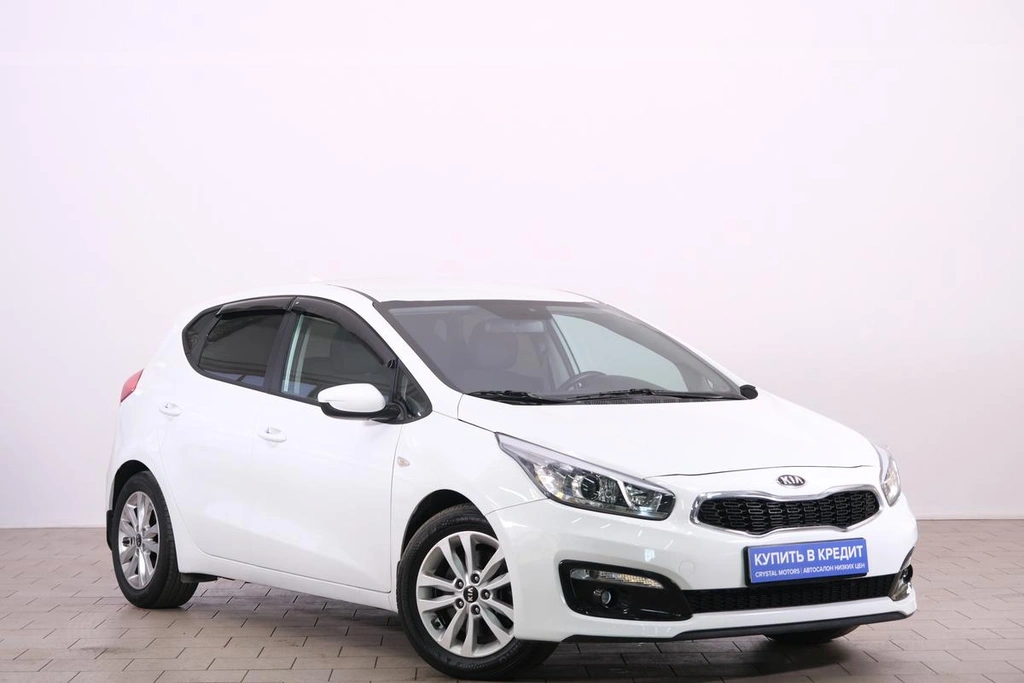 Хетчбэк Kia Ceed 2017 года, 1289000 рублей, Омск