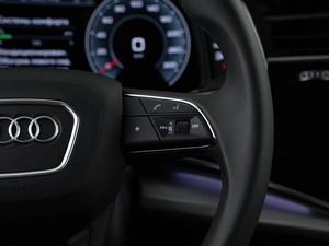 Внедорожник Audi Q8 2023 года, 10176046 рублей, Москва
