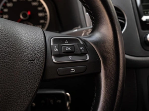 Внедорожник Volkswagen Tiguan 2015 года, 1490000 рублей, Краснодар