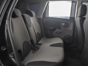 Хетчбэк Nissan Note 2013 года, 890000 рублей, Омск