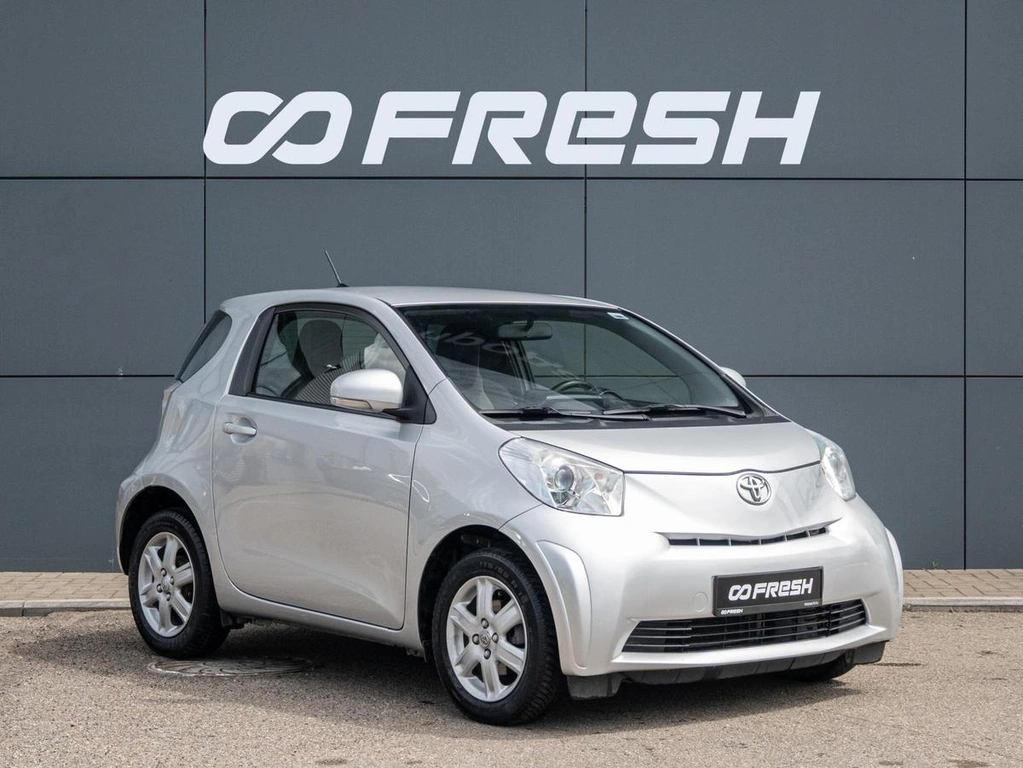 Хетчбэк Toyota iQ 2013 года, 1070000 рублей, Краснодар
