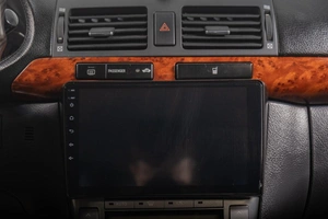 Седан Toyota Avensis 2004 года, 529000 рублей, Томск