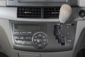 Минивэн Toyota Estima 2011 года, 659000 рублей, Кемерово