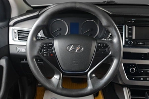 Седан Hyundai Sonata 2017 года, 1319000 рублей, Тюмень