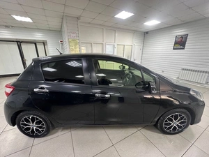 Хетчбэк Toyota Vitz 2018 года, 1120000 рублей, Ачинск