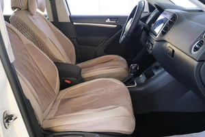 Внедорожник Volkswagen Tiguan 2012 года, 1439000 рублей, Омск