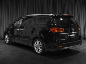Минивэн Kia Carnival 2019 года, 3129000 рублей, Тюмень