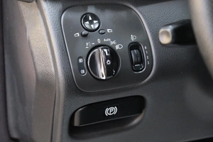 Хетчбэк Mercedes-benz C-класс 2002 года, 729000 рублей, Омск