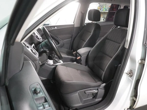 Внедорожник Volkswagen Tiguan 2016 года, 1399000 рублей, Воронеж