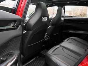 Лифтбек Changan UNI-V 2023 года, 2385000 рублей, Волгоград