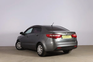 Седан Kia Rio 2013 года, 899000 рублей, Новосибирск