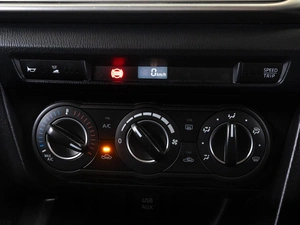 Седан Mazda Axela 2018 года, 1569000 рублей, Краснодар