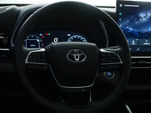 Внедорожник Toyota Highlander 2025 года, 5190000 рублей, Москва
