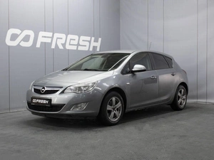 Хетчбэк Opel Astra 2010 года, 530000 рублей, Омск