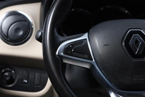 Седан Renault Logan 2018 года, 1149000 рублей, Новосибирск