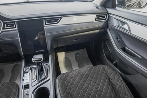 Лифтбек JAC J7 2023 года, 1589000 рублей, Барнаул