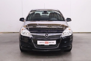 Седан Opel Astra 2010 года, 740000 рублей, Брянск