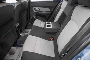 Седан Chevrolet Cruze 2011 года, 799000 рублей, Барнаул