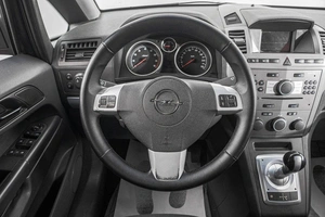 Минивэн Opel Zafira 2006 года, 469000 рублей, Барнаул