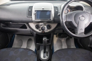 Хетчбэк Nissan Note 2005 года, 389000 рублей, Барнаул