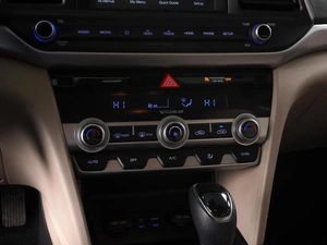 Седан Hyundai Elantra 2019 года, 1683000 рублей, Минеральные Воды