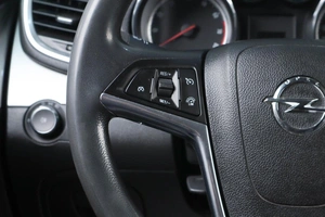 Внедорожник Opel Mokka 2014 года, 939000 рублей, Челябинск