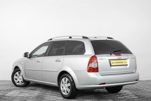 Универсал Chevrolet Lacetti 2011 года, 499000 рублей, Кемерово